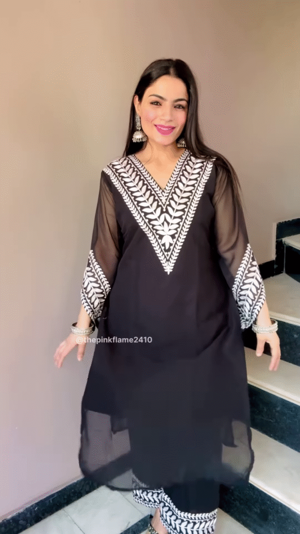 Elegant Black Sheer Sleeve Embroidered Kurta Set with Leaf Motif Detailing