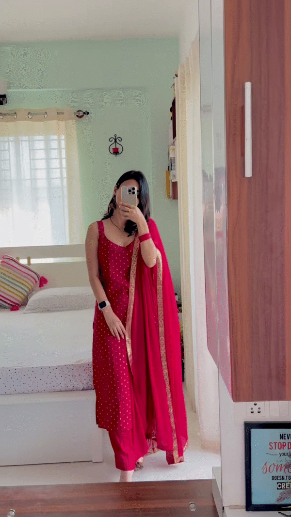Elegant Black Minimalist Kurta Set with Sheer Dupatta - Image 2