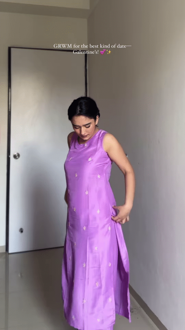 Elegant Lilac Silk Embroidered Suit Set with Dupatta - Image 2