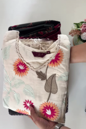 Elegant Floral Embroidered Cotton Kurti – Ethnic Chic