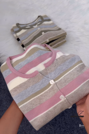 Striped Knit Button-Front Cardigan – Soft Neutrals, Effortless Chic 🤎🤍