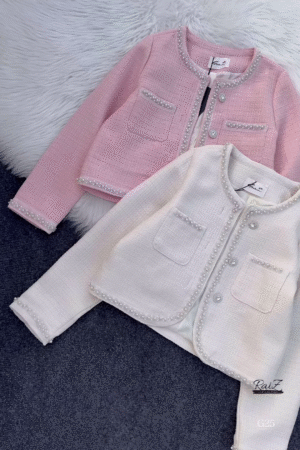 Pearl Trimmed Tweed Cropped Jacket – Luxe Parisian Chic for Every Occasion ✨💖