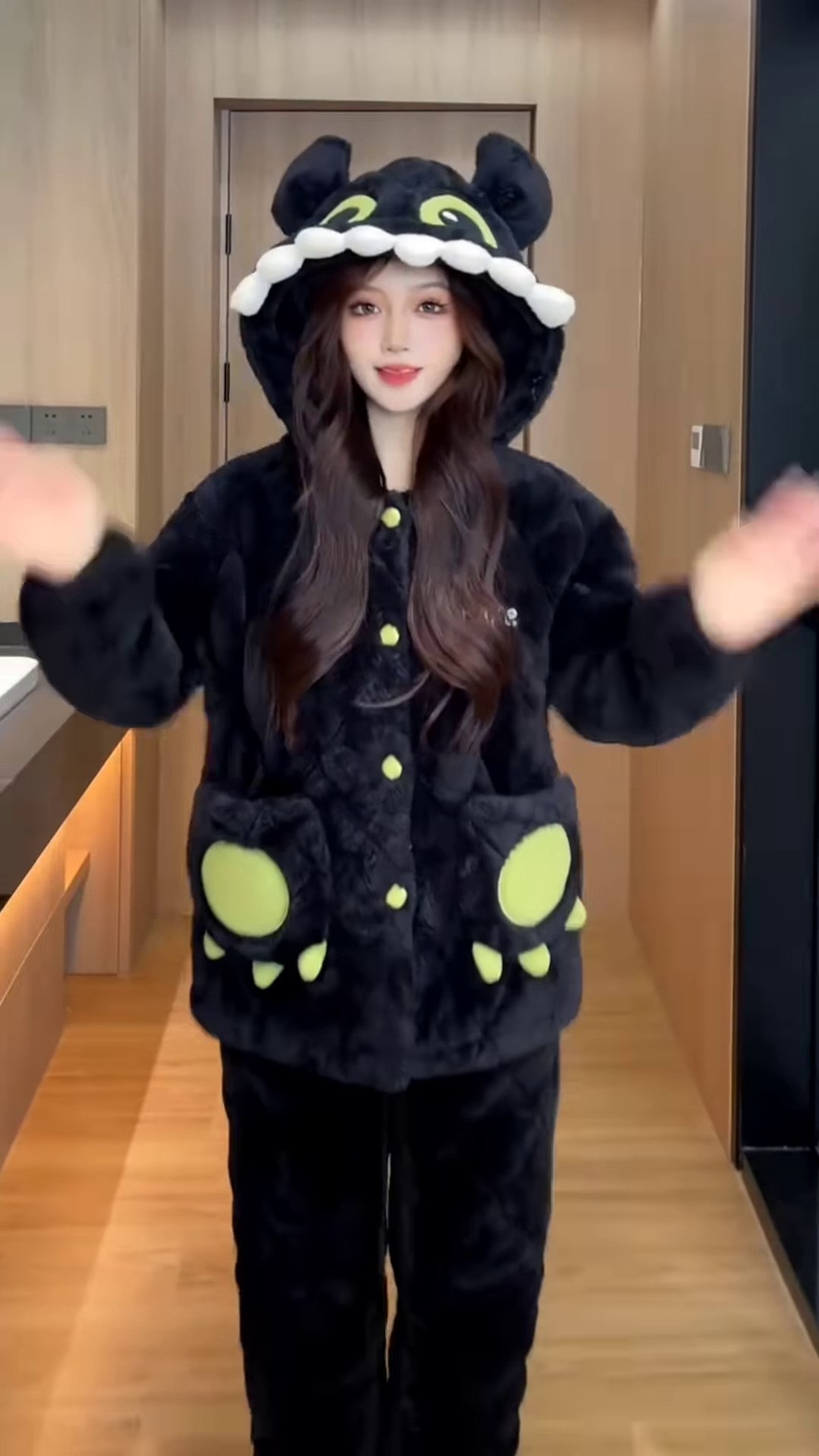 Cozy Character Loungewear Sets ๐ฉท Teddy & ๐ Dragon Variants for Ultimate Comfort - Image 5