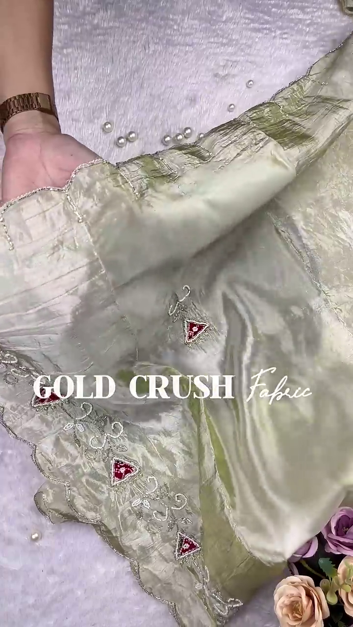 Crimson Geometric Patola Fusion Saree Set - Image 2